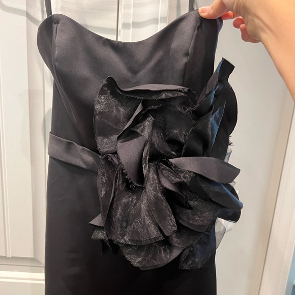 Womens black long gown - Picture 2 of 3